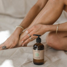 Load image into Gallery viewer, Vata Body Oil | Nourishing Ayurvedic Abhyanga Oil for Dry Skin - Peakly