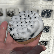 Load image into Gallery viewer, Wabi Sabi Scalp Scrubber - Peakly
