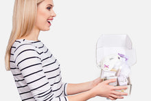 Load image into Gallery viewer, Lavender bath and body set, Natural skincare appreciation gift box - Peakly
