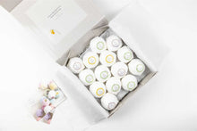 Load image into Gallery viewer, Bath Bombs Gift Box, Set of 14 Big 100% Natural Relaxing Bath Bombs - Peakly
