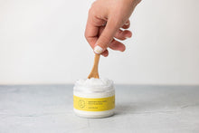 Load image into Gallery viewer, Grapefruit Body Salt Scrub - Moisturizing and fresh - Peakly
