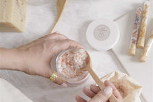 Load image into Gallery viewer, Natural Eucalyptus Bath Salts - Peakly
