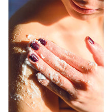 Load image into Gallery viewer, Organic Whipped Sugar Fondant Exfoliating Body Scrub - Crepey Skin Treatment - Peakly
