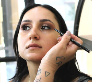 Retractable Pencil Eyeliner - Peakly